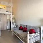 Fully Renovated Beachfront Loft In Fourka Nyaraló Szkála Fúrkasz