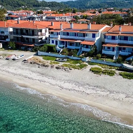 Fully Renovated Beachfront Loft In Fourka Σκάλα Φούρκας
