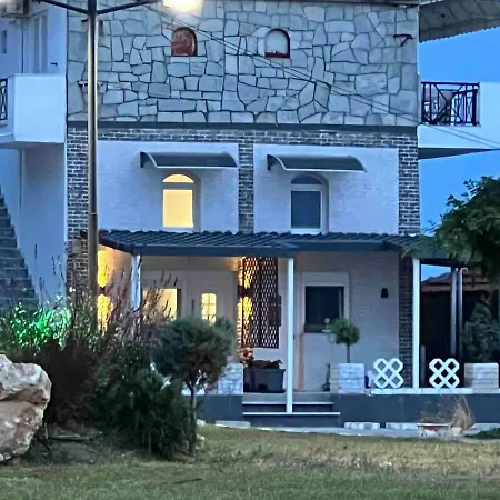 Fully Renovated Beachfront Loft In Fourka Σπίτι διακοπών Σκάλα Φούρκας