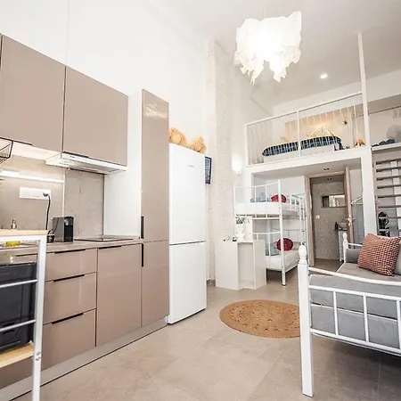 Fully Renovated Beachfront Loft In Fourka *