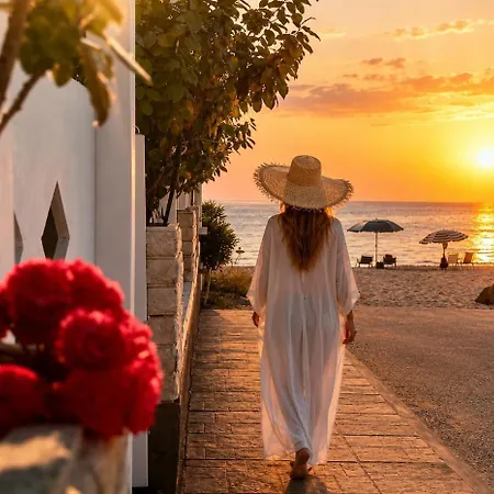 Fully Renovated Beachfront Loft In Fourka Σκάλα Φούρκας
