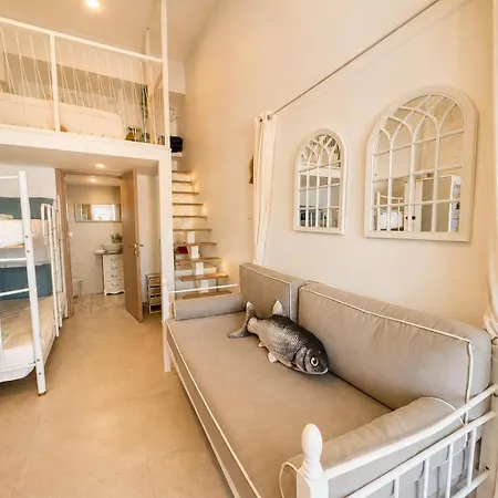 Fully Renovated Beachfront Loft In Fourka Σκάλα Φούρκας