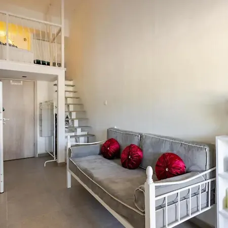 Fully Renovated Beachfront Loft In Fourka Hébergement de vacances Skála Foúrkas