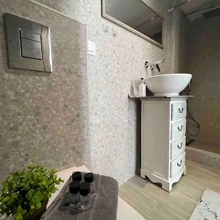 Fully Renovated Beachfront Loft In Fourka *